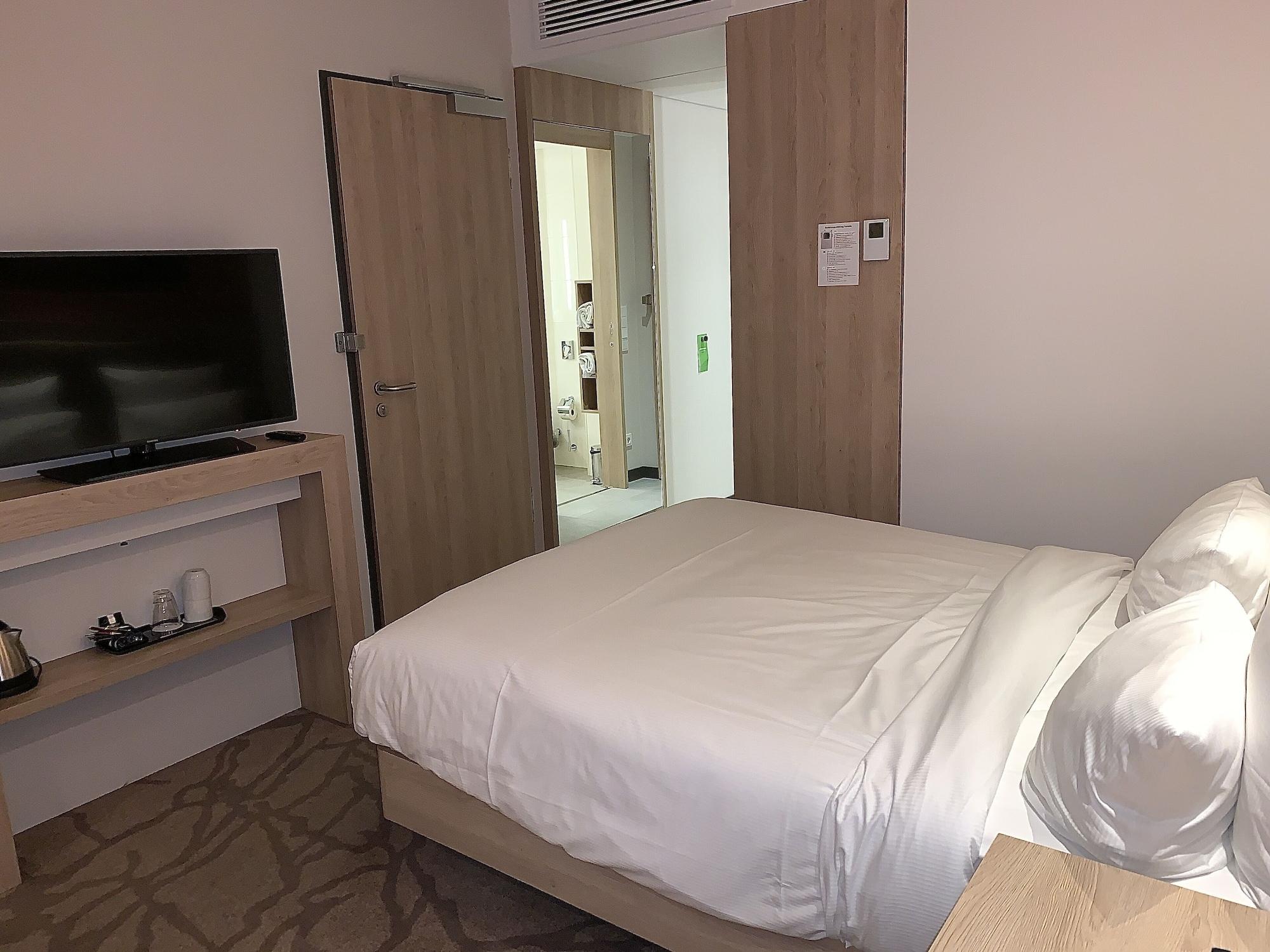 弗赖堡希尔顿汉普顿酒店 外观 照片